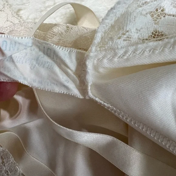 Vintage Connection by Maidenform Slip Dress — Size 36 (M) — Ivory Lace Trim — - Picture 5 of 8